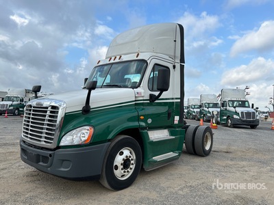 2017 Freightliner Cascadia 125 4x2 تراكتور شاحنة (أحادي المحور)