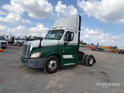 2016 Freightliner Cascadia 125 4x2 تراكتور شاحنة (أحادي المحور)