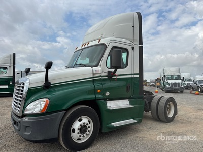 2016 Freightliner Cascadia 125 4x2 تراكتور شاحنة (أحادي المحور)