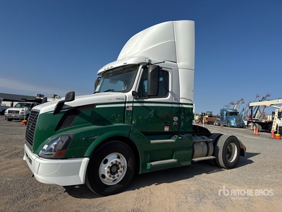 2012 Volvo VNL 4x2 S/A Day Cab Truck Tractor