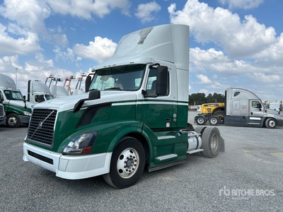 2012 Volvo VNL 4x2 Cabina per trattore stradale 2 assi