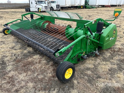 2013 John Deere 615P 15 ft Combine Pickup Header