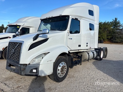 2020 Volvo VNL 6x4 T/A Dagcabine Trekker
