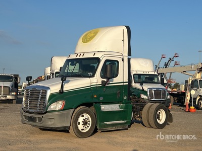 2016 Freightliner Cascadia 125 4x2 S/A Day Cab Truck Tractor
