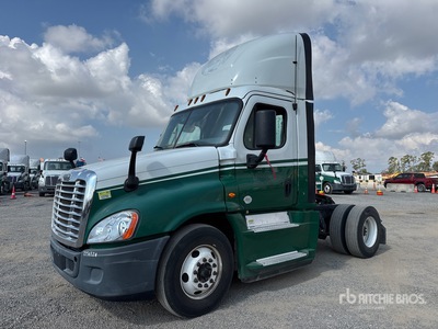 2016 Freightliner Cascadia 125 4x2 تراكتور شاحنة (أحادي المحور)