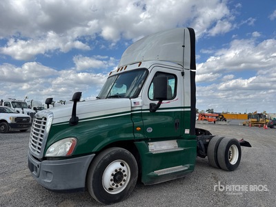 2016 Freightliner Cascadia 125 4x2 Tracteur Routier