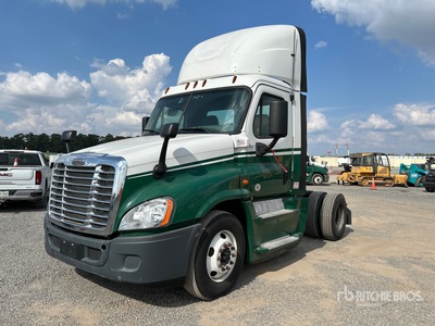 2016 Freightliner Cascadia 125 4x2 تراكتور شاحنة (أحادي المحور)