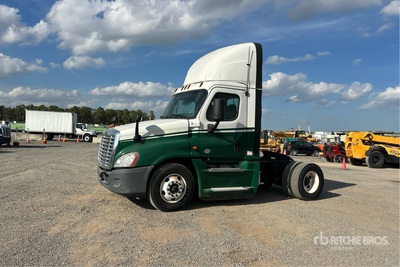 2016 Freightliner Cascadia 125 4x2 S/A Day Cab Truck Tractor
