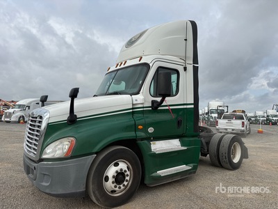 2016 Freightliner Cascadia 125 4x2 تراكتور شاحنة (أحادي المحور)