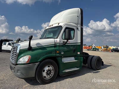 2016 Freightliner Cascadia 125 4x2 S/A Day Cab Truck Tractor
