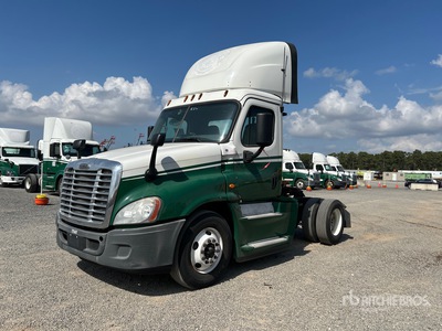 2016 Freightliner Cascadia 125 4x2 تراكتور شاحنة (أحادي المحور)