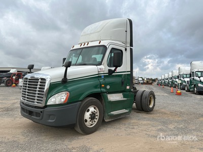 2016 Freightliner Cascadia 125 4x2 تراكتور شاحنة (أحادي المحور)
