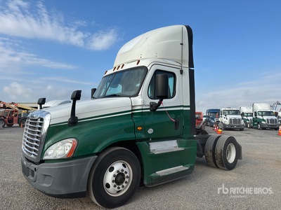 2016 Freightliner Cascadia 125 4x2 تراكتور شاحنة (أحادي المحور)
