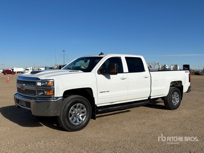 2019 Chevrolet Silverado 3500HD LT 4x4 Crew Cab Pickup