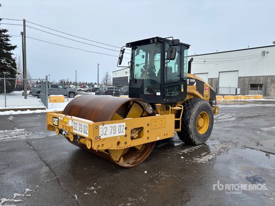 2017 Cat CS56B Compacteur à tambour lisse