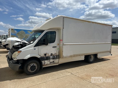 2009 Freightliner Sprinter 3500 4x2 Van Truck (Inoperable)