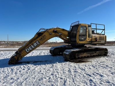 2001 John Deere 270LC Tracked Excavator (Inoperable)