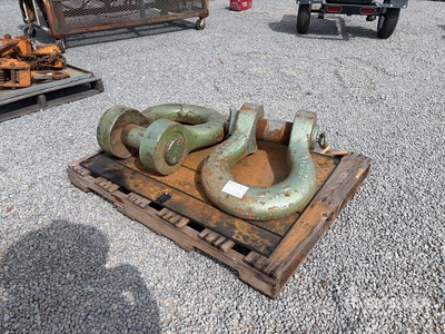 Quantity of (2) 200 Ton シャックル