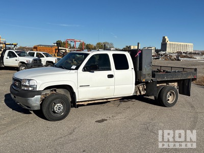 2001 GMC 3500 4x4 Extended Cab Flatbed Truck