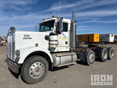 1996 Kenworth W900B 6x4 تراكتور شاحنة نهارية (ثنائية المحور)