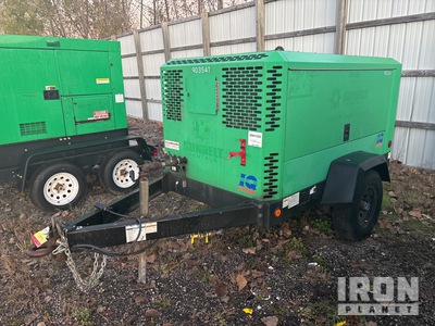2016 Doosan P425/HP375WCU 375 cfm Mobile Air Compressor (Inoperable)