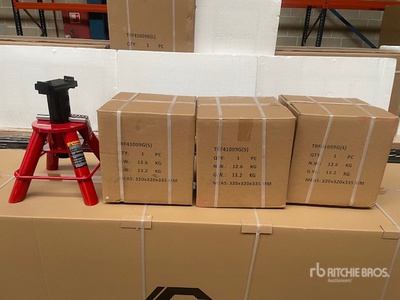 Quantity of (4) 2025 4 X 10T Big Red Vehicle Support Stand TRF41009S Articoli da ferramenta e di consumo