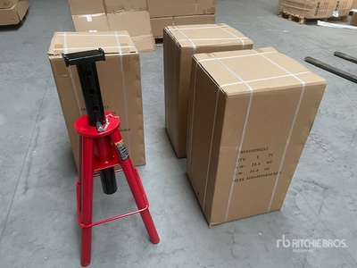 Quantity of (4) 2025 4 X 10T Big Red Vehicle Support Stand TRF41009L Articoli da ferramenta e di consumo