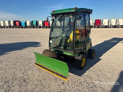 2001 John Deere 1435 4x4 60" John Deere front blade Lawn Mower