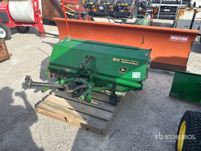 John Deere 1400/1500 60 in مرفق المكنسة