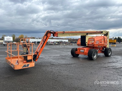 2012 JLG 800AJ 4WD Dual Fuel Articulating Boom Lift