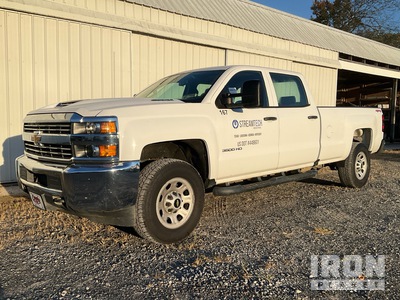 2018 Chevrolet Silverado 3500HD 4x4 Crew Cab Pickup