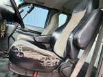 Cab with Seats/armrests