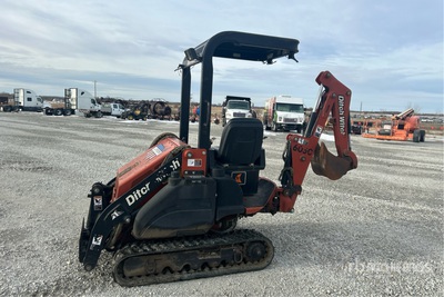 2006 Ditch Witch XT850 Tracked Backhoe Loader