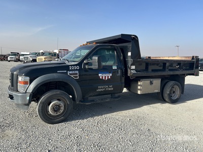 2010 Ford F-550 XL 4x4 Camión volquete