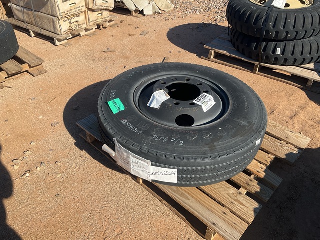 Firestone 11R22.5 Tire w/Wheel