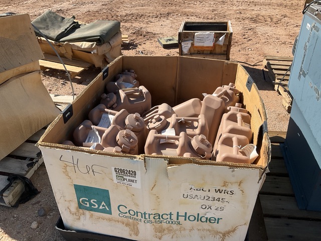 (13) Plastic Water Cans