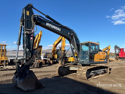 2022 Hyundai HX220A L Tracked Excavator