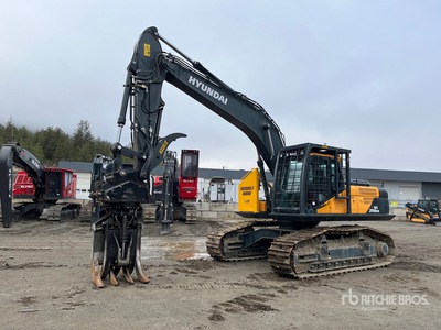 2023 Hyundai HX220 RB Tracked Excavator