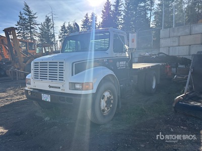 1997 International 4700 4x2 Flatbed Truck