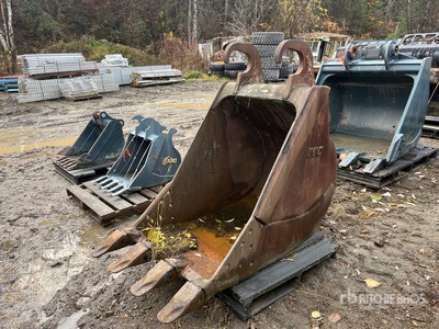 Imac 36 in Q/C Digging Excavator Bucket
