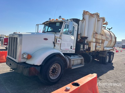 2015 Peterbilt 365 6x4 Camion-citerne à vide