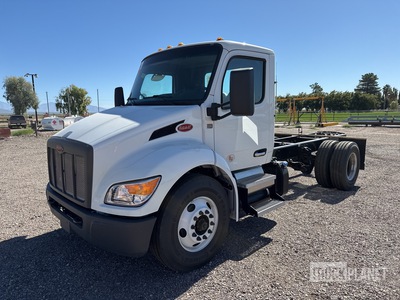 2024 Peterbilt 537 4X2 Cabine et châssis