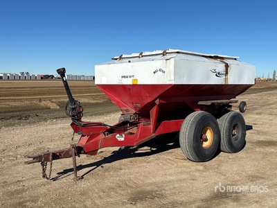 Mobility T/A Fertilizer Spreader