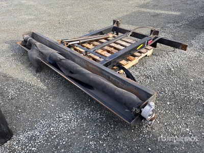 Pioneer HR2500 Hydraulic Bin Truck Roll Tarp