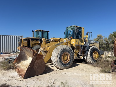 Komatsu WA450 جرافة (Inoperable)