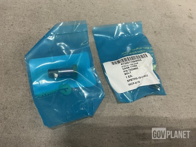 (1,556) Star-Glo Industries 7323992 Fluid Passage Bolts