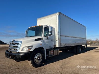 2019 Hino 338 4x2 Van Truck
