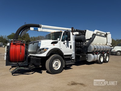 Vactor 2100 on 2012 International 7500 Workstar 6x4 Vacuum Excavator Truck