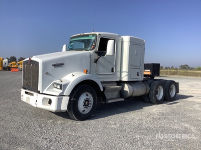 2017 Kenworth T800B 6x4 Tractocamion con Dormitorio / T/A Sleeper Truck Tractor