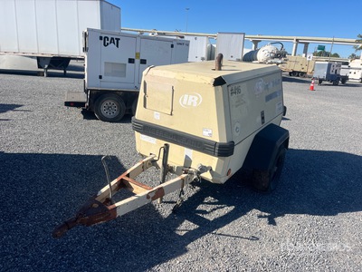 2002 Ingersoll Rand P260WIR 260 cfm Mobile 29 gal Luftkompressor